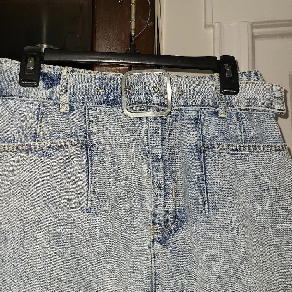 Zara Light Acid Wash Belted Mini Skirt With Belt and Pockets Size Large - Picture 3 of 10